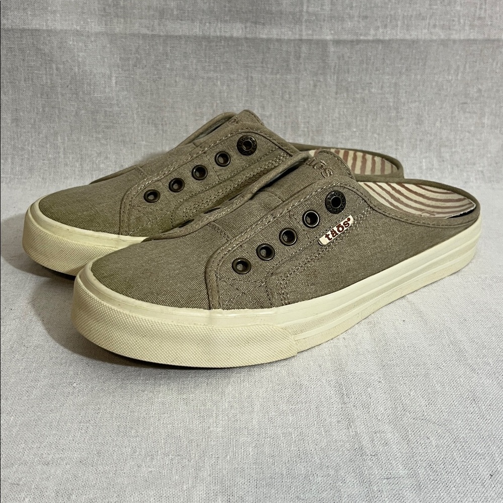 TAOS EZ Soul Mules Sneakers Shoes Tan Women’s Size 8.5 Casual Comfort Vacation